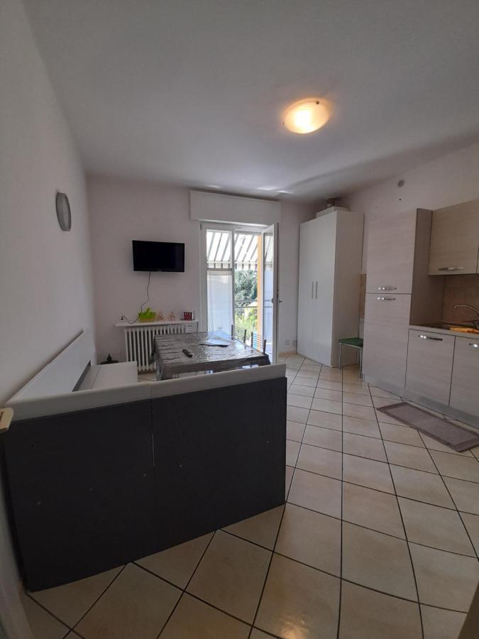 Casa Vacanze Claudette Arco Luaran gambar