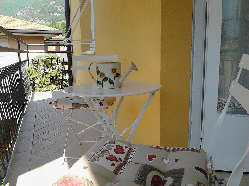 Casa Vacanze Claudette Arco Luaran gambar